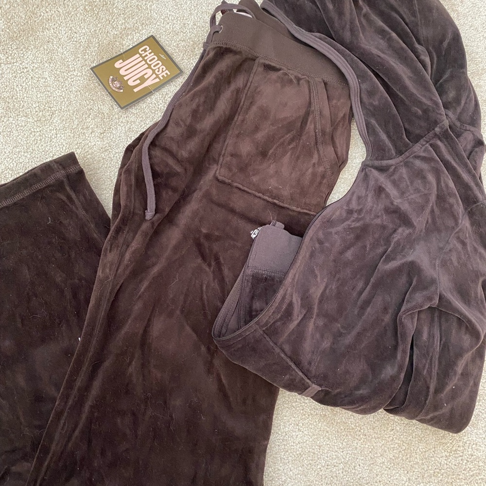 Brand new with tags velour juicy track pants and sweater in brown.